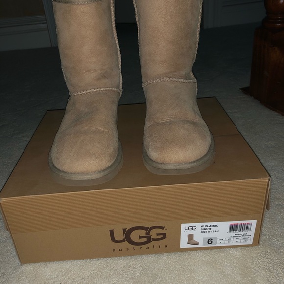 Boots - Picture 3 of 5